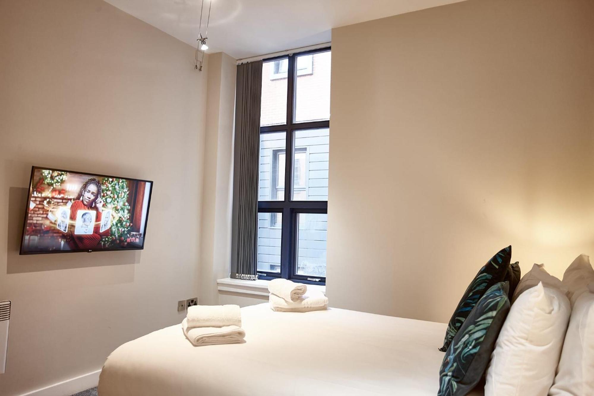 The Jade Suite Manchester Exterior photo